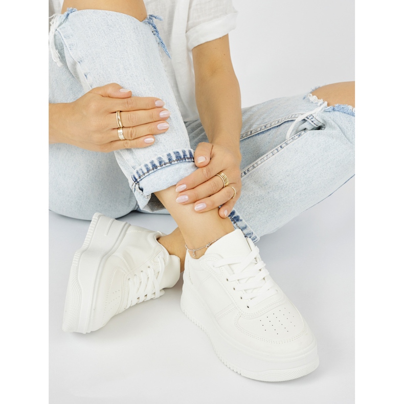 Bijele ženske sportske cipele s platformom bijela 2