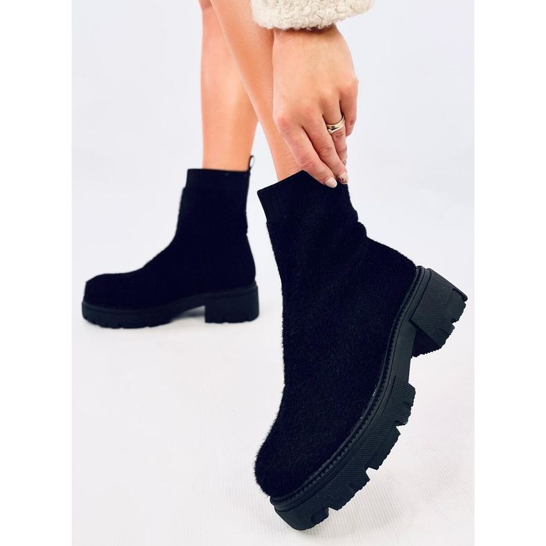 Roanna Crne čizme s čarapama crno 2