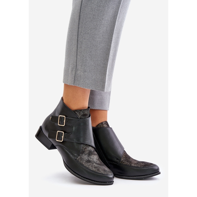 Kožne gležnjače na nisku petu s kopčama Maciejka 06696-01 Crne crno 1