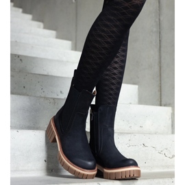 Crne masivne čizme s platformom s ogrebotinama od Sholla crna 1