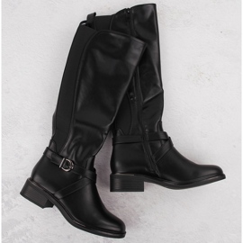 Ženske čizme s elastičnom gumom, izolirane, crne eVento 7496 crna 1