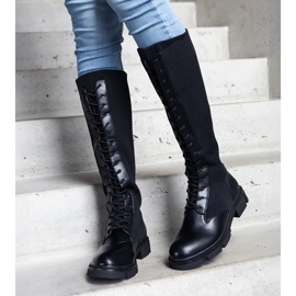 Crne čizme natikače s fleksibilnim gornjištem iz Veradi crno 1