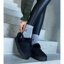 Crne platform papuče ukrašene krznom i s gumicom na peti, Frank crno 1