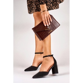 Crne cipele s visokom petom i kopčanjem na gležnju QA203B crno 2