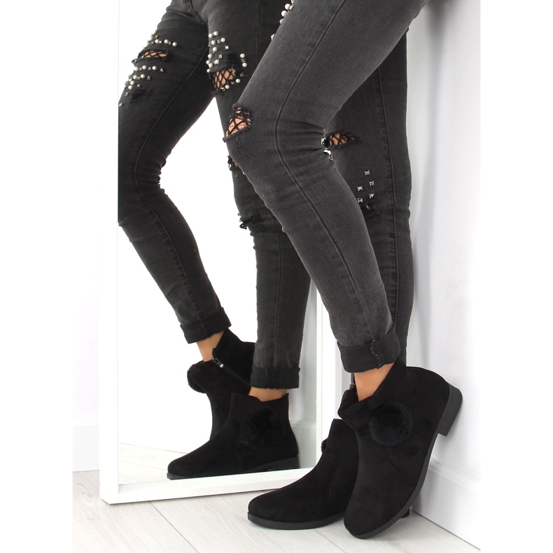 Crne ženske čizme s pompom X-15 crne crno 2