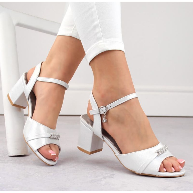 Vinceza W JAN305 srebrne sandale na visoku petu 1