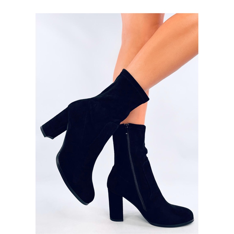 Poulter Crne gležnjače od brušene kože - Inello crna 1