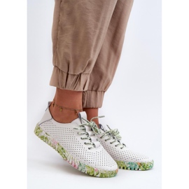 Cipele Model 24PB32-6902 Bijele bijela 1