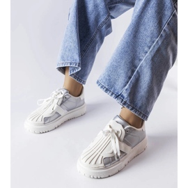 Srebrne ženske sportske tenisice na platformu srebro 2