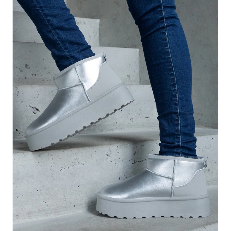 Srebrne niske čizme za snijeg na platformu srebro 1