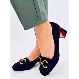 Crne bakrene cipele na petu sa zlatnim ukrasima crno 2