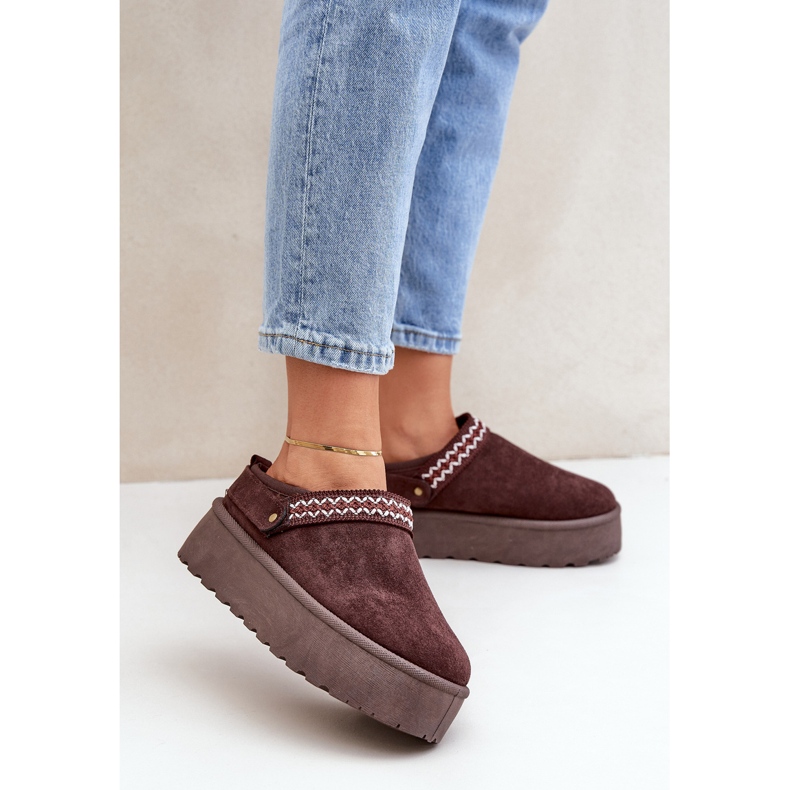 Čokoladne čizme za snijeg s ukrasnim vezom smeđa 2