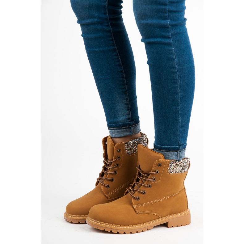 Traperi sa svjetlucavima smeđa 2