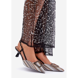 Crne visoke pete s ukrasima i otvorenom petom crno 1