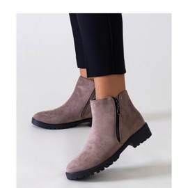 Smeđe čizme s metalnim umetcima, eko antilop Branda - Solea smeđa 1