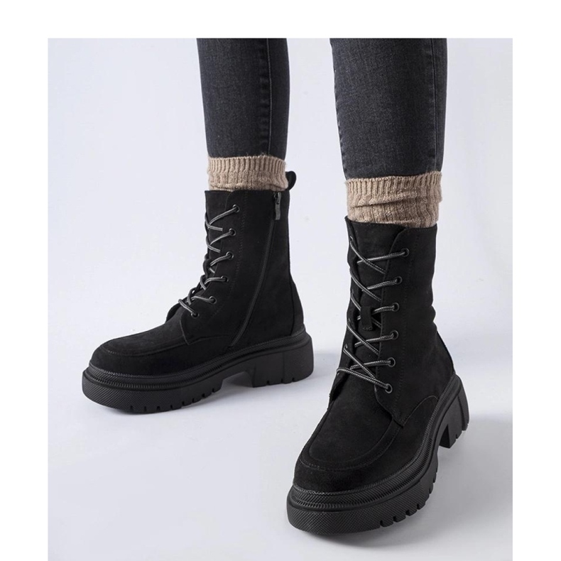 Crne radničke čizme s traperima na masivnom Riel - Solea potplatu crna 2