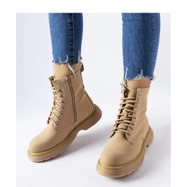 Tamno bež klasične čizme iz Benvenuto - Solea 1