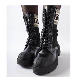 Crne čarape s bijelim natpisom Daria - Solea crno 1