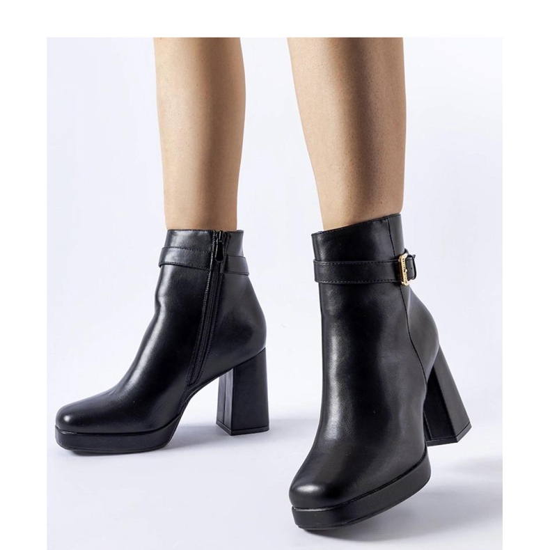 Crne izolirane klasične gležnjače od Caio - Solea antilopa crno 1