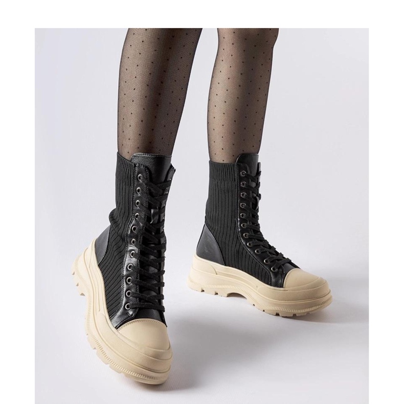 Crne čizme čarape sa svijetlim potplatom crno 1