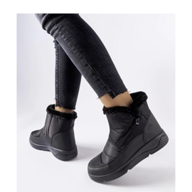 Crne izolirane čizme za snijeg s patentnim zatvaračem crno 1