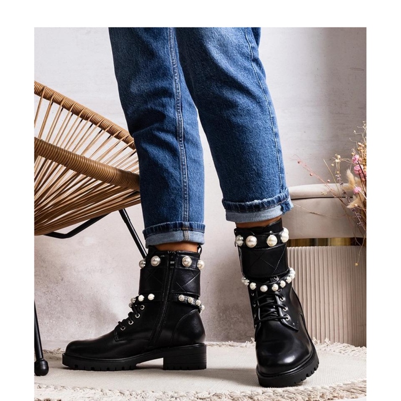 Solea Crne ženske gležnjače na vezanje s biserima crno 1