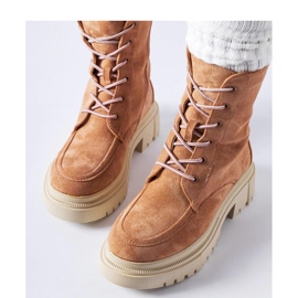 Čizme s masivnim Riel potplatom crvena 1