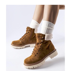 Smeđe izolirane ženske zimske čizme Bassano - Solea smeđa 1