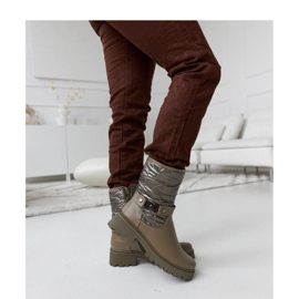 Zelene izolirane gležnjače s ukrasnim remenom zelena 1