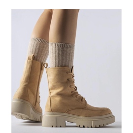 Smeđe čizme s masivnim potplatom crno 1