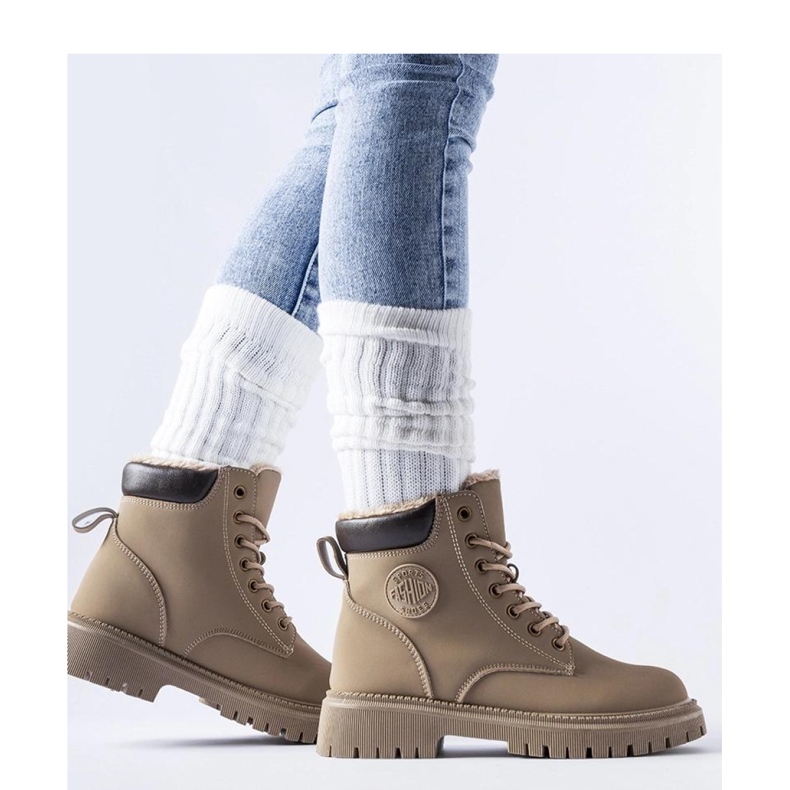 Bež izolirane čizme smeđa 1