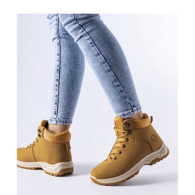 News Karamelaste čizme smeđa 1