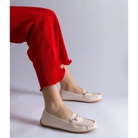 Bež klasični eko kožni natikači s ukrasom 1
