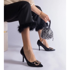 Crne štikle ukrašene šarenim cirkonima crna 2