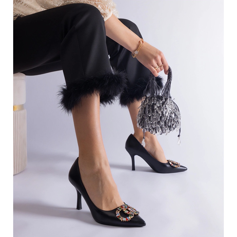 Crne štikle ukrašene šarenim cirkonima crno 2