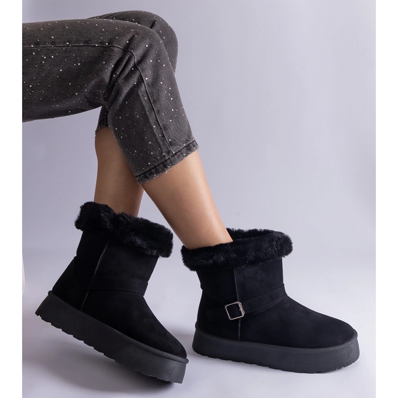 Inna Crne izolirane čizme za snijeg ukrašene krznom crna 2