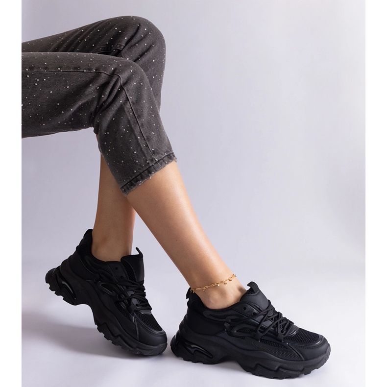 Crne sportske tenisice na ogromnom potplatu crna 2