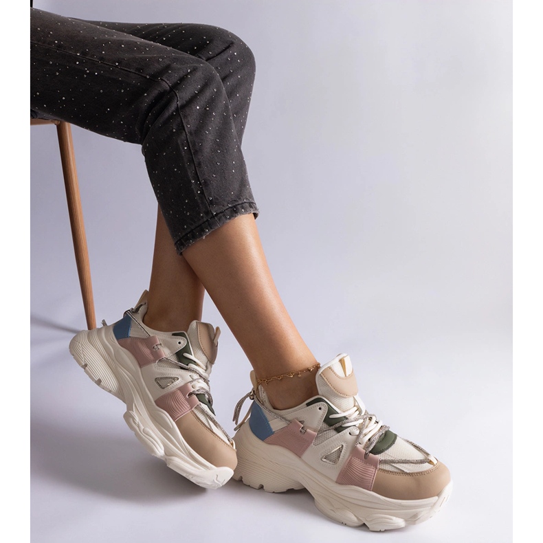 Raznobojne ženske sportske tenisice bijela 1