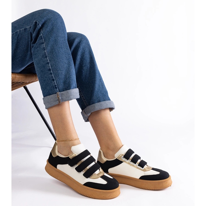 Crne tenisice s kopčanjem na čičak crno 1