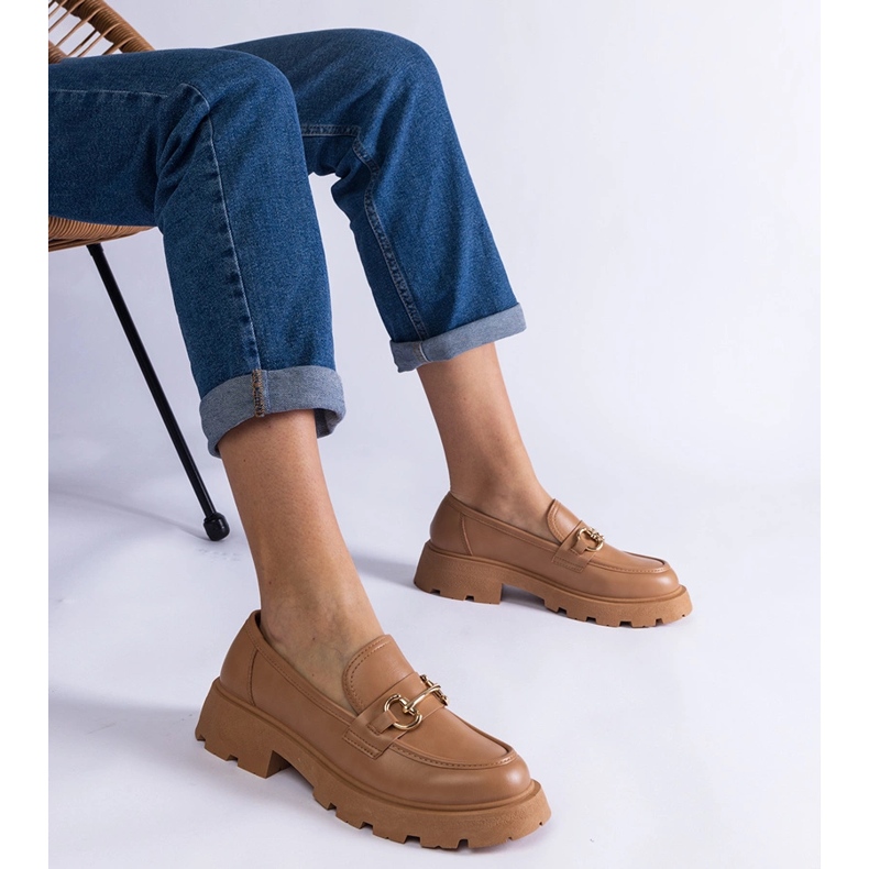 Smeđe nativnici s eko kožom sa zlatnim ukrasom bež 1