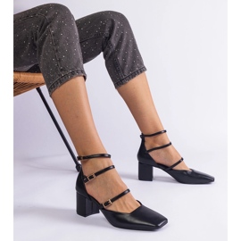 Crne pumpe na stupu s kopčama crno 1