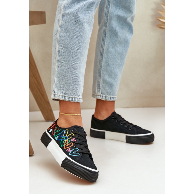 Ženske tenisice u crnim srcima crna 2