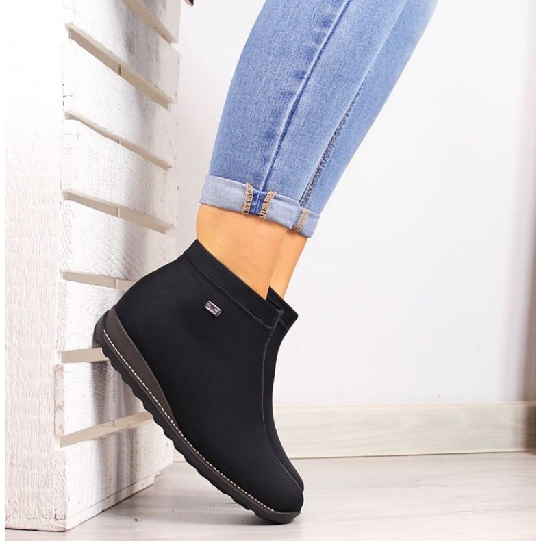 Ženske čizme izolirane crni rieker u 98251-00 crna 2