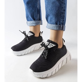 Crne klasične kožare, ženske čizme na patentni zatvarač, izolirane, prirodna koža crno 2