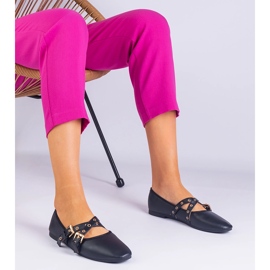 Crne balerine izrađene od eko -odlaska ukrašene kopčama crna 1