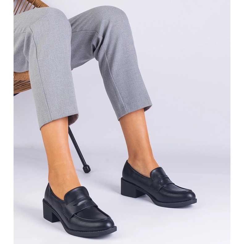 Crne eko -leather pumpe na niskom postolju crna 1