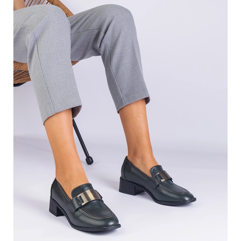 Zelene cipele na niskom postolju s metalnim ukrasom zelena 1