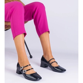 Crne pumpe lakirane stezaljkom s cirkonima crna 1