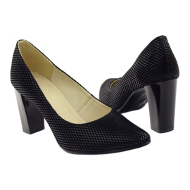 Crne pumpe na šipki 138 crna 3