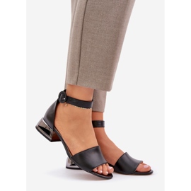 Kožne sandale na srebrnoj peti Laura Messi 2143 Crna 2